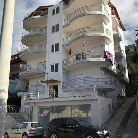 L.T. Noar'S Apartment Sarandë Exterior foto